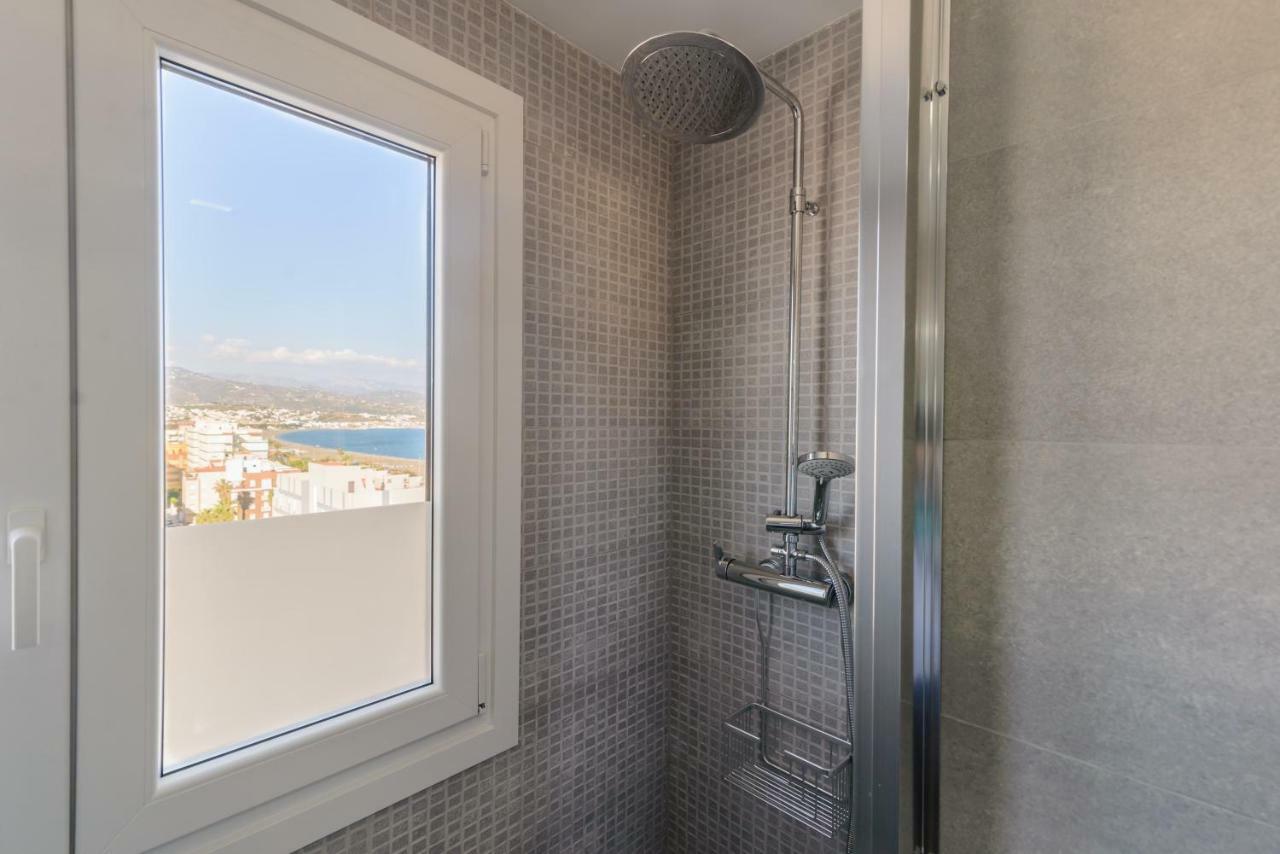 Atico Con Vistas Espectaculares Al Mar Lägenhet Torre Del Mar Exteriör bild